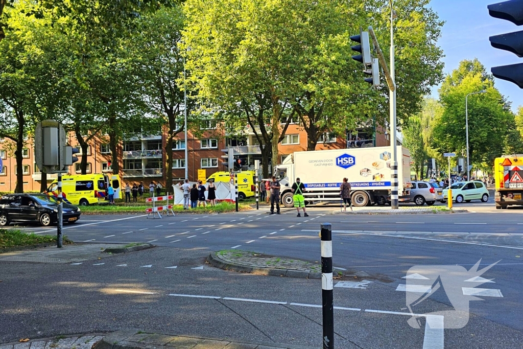 Ernstig ongeval tussen fietser en vrachtwagen