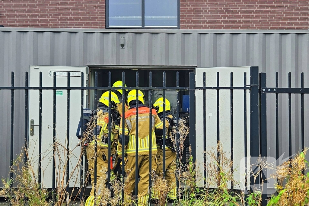 Brand in bijgebouw van industriepand