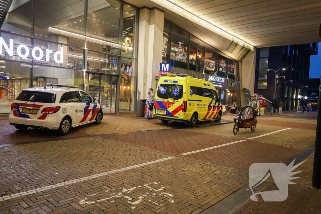 Persoon gewond bij steekpartij op metrostation