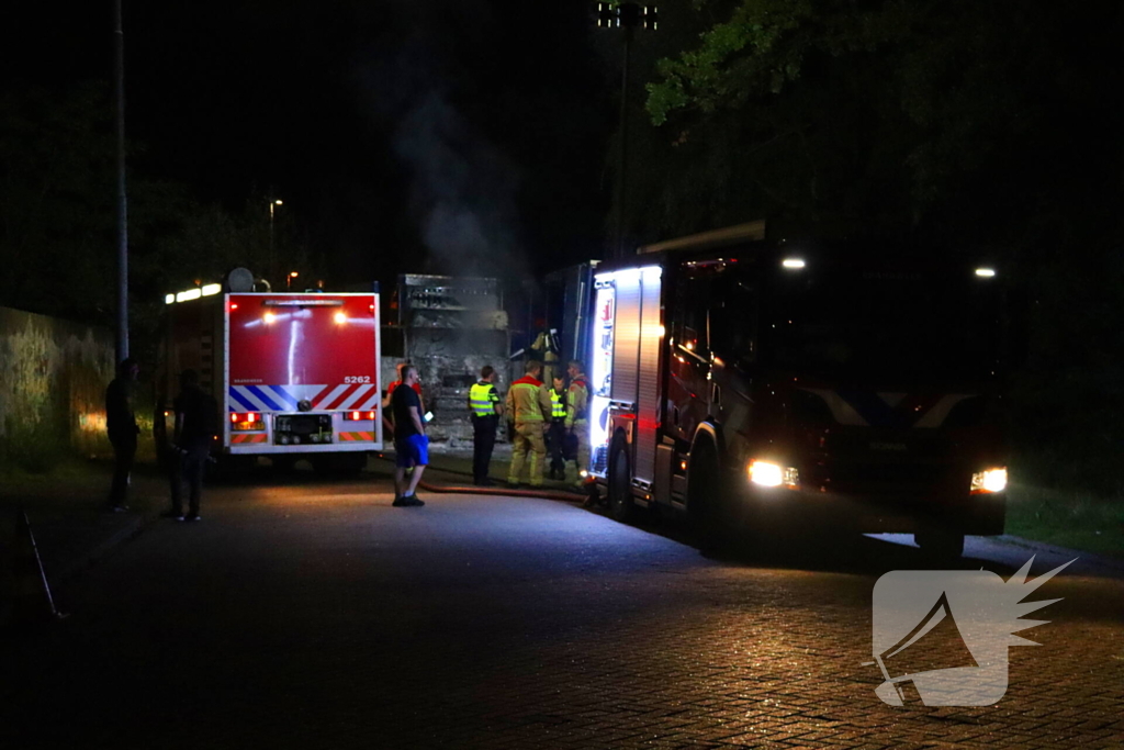 Vrachtwagencabine verwoest door brand