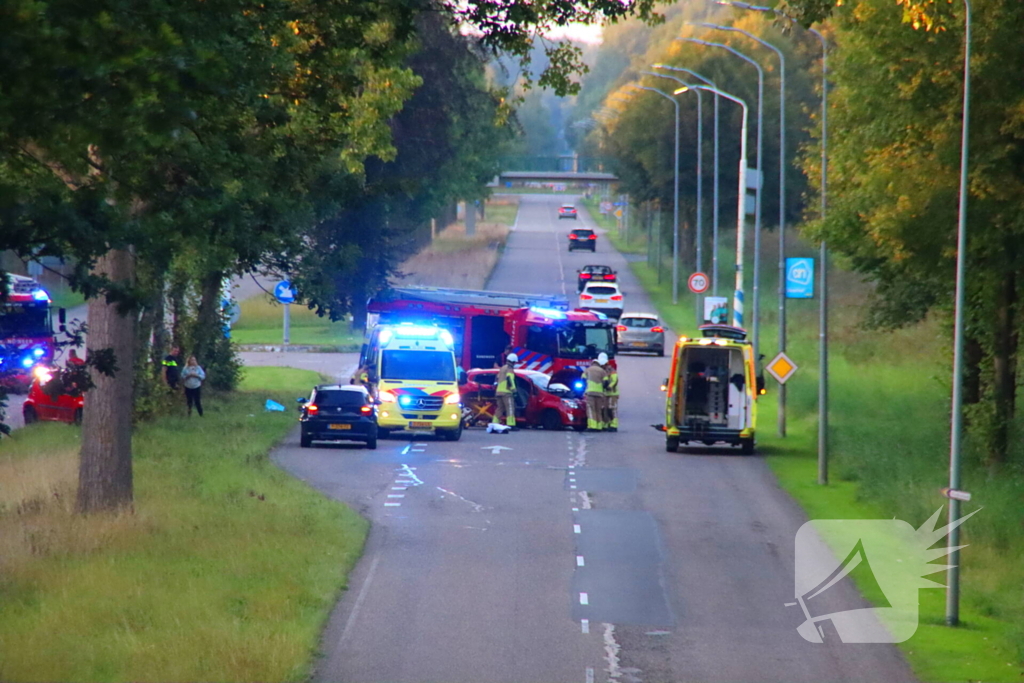 Gewonden na botsing op kruispunt