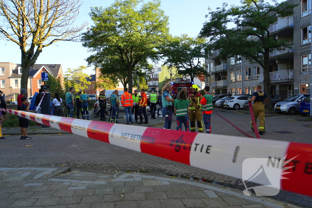 Uitslaande brand na explosie in woongebouw voor begeleid wonen