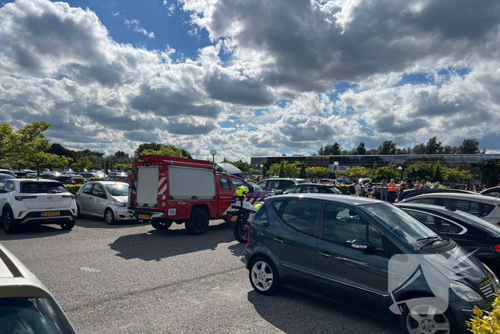 Grote ravage op parkeerplaats tuincentrum