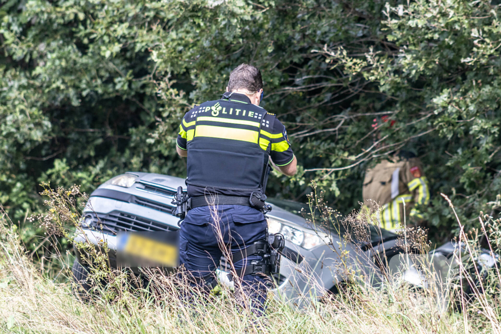 Automobilist verlaat plaats ongeval na aanrijding