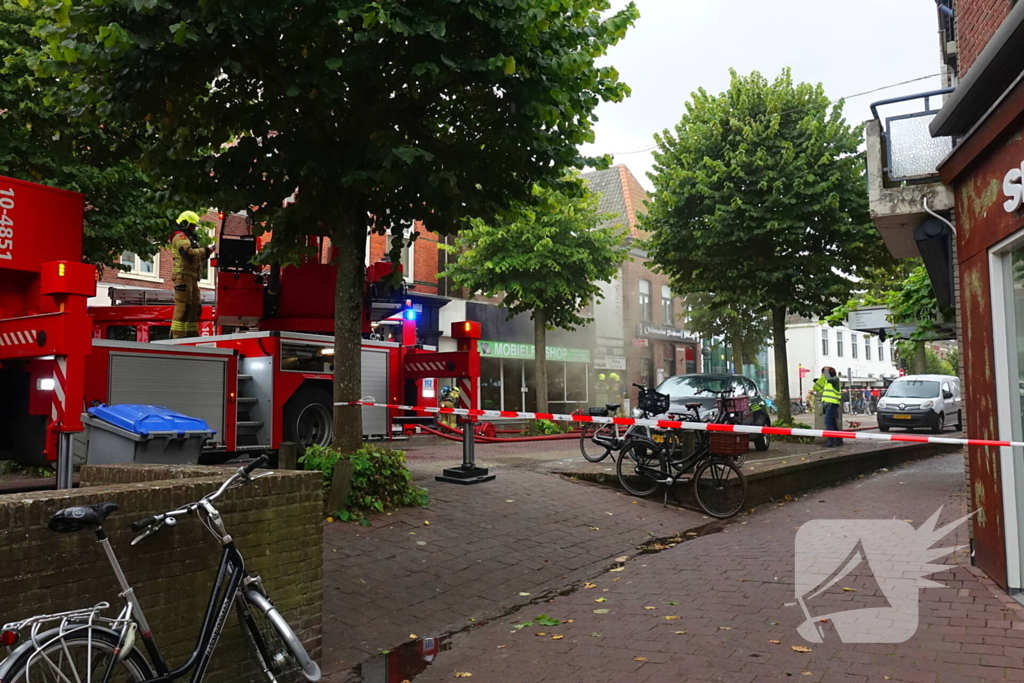 Veel rookontwikkeling bij brand in winkel