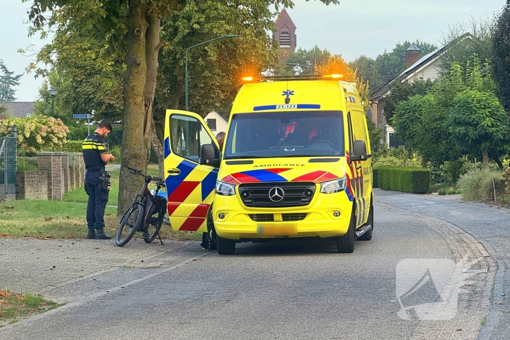 Fietser ernstig gewond, traumahelikopter ingezet