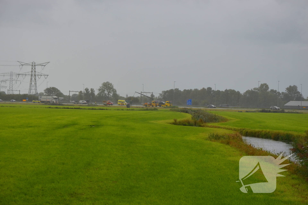 Verkeersongeluk met meerdere voertuigen