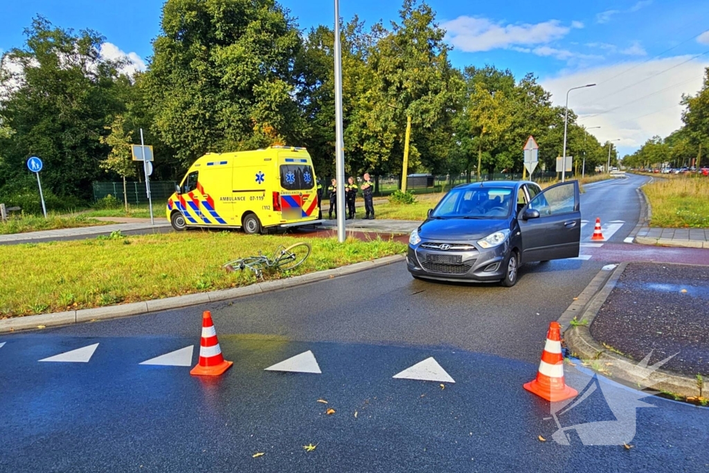 Wederom fietser aangereden op rotonde