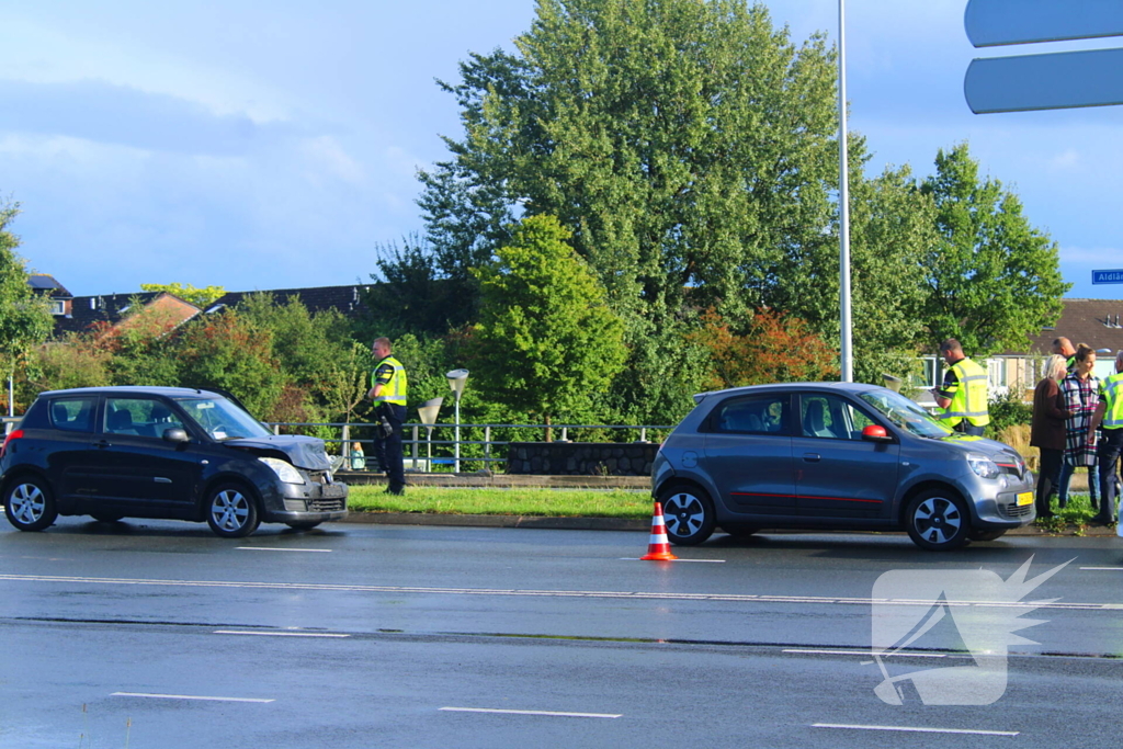 Rijbaan afgesloten na kop-staart botsing