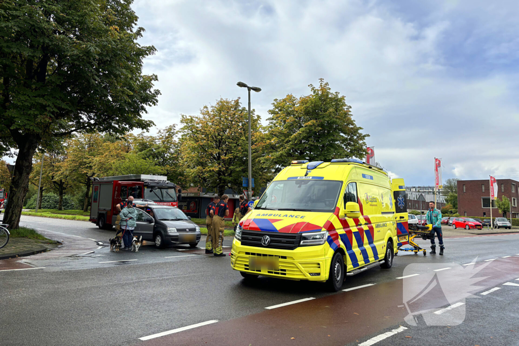 Brandweer verleent eerste hulp na ongeval