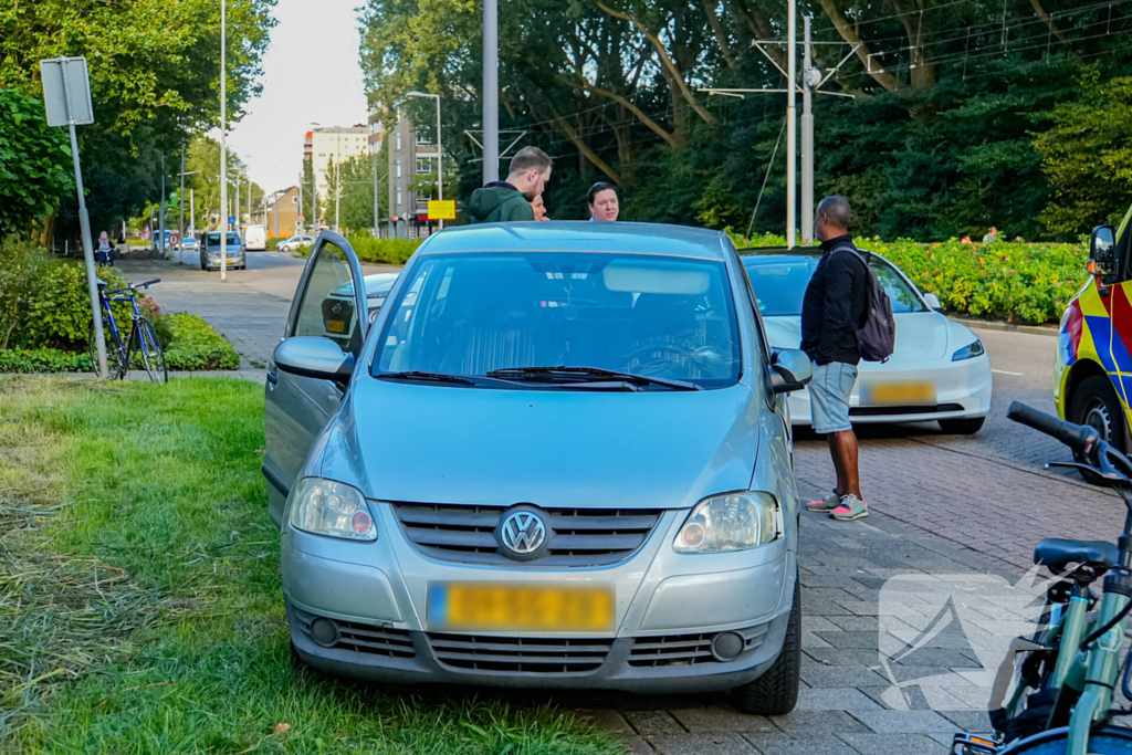 Tiener op fiets aangereden door automobilist