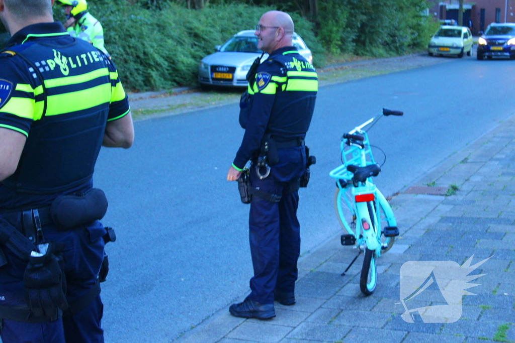 Fietsend kind gewond bij botsing met auto