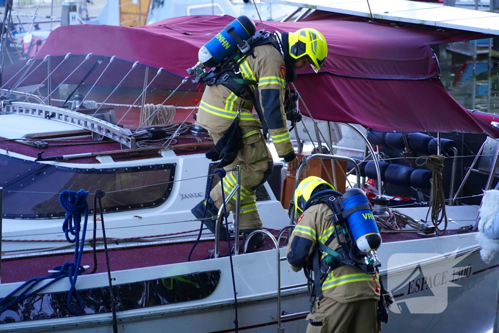 Brandweer ingezet door rookontwikkeling op plezierjacht