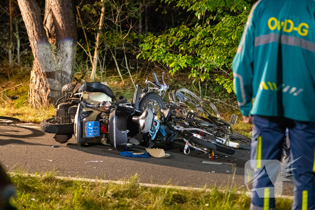 Meerdere gewonden bij botsing tussen scooter en fietsers