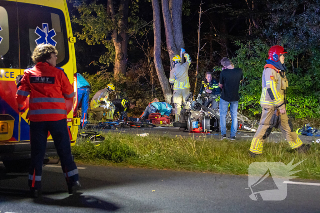 Meerdere gewonden bij botsing tussen scooter en fietsers