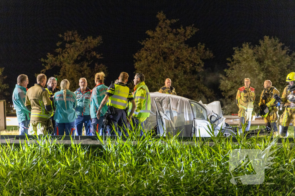 Dodelijk ongeval na botsing met vrachtwagentrailer