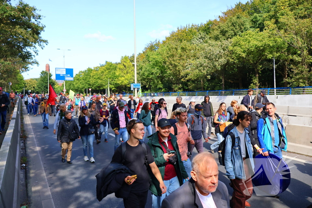 Weinig politie-inzet tijdens XR-blokkade wegens staking