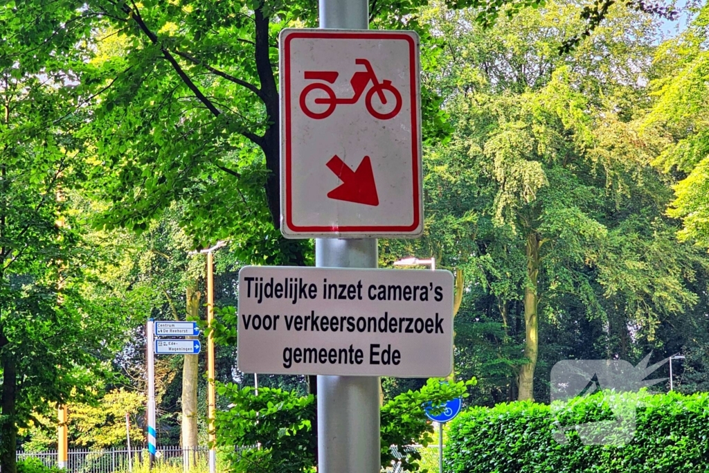 Gemeente gaat camera's plaatsen voor verkeersinzicht bij horror rotonde