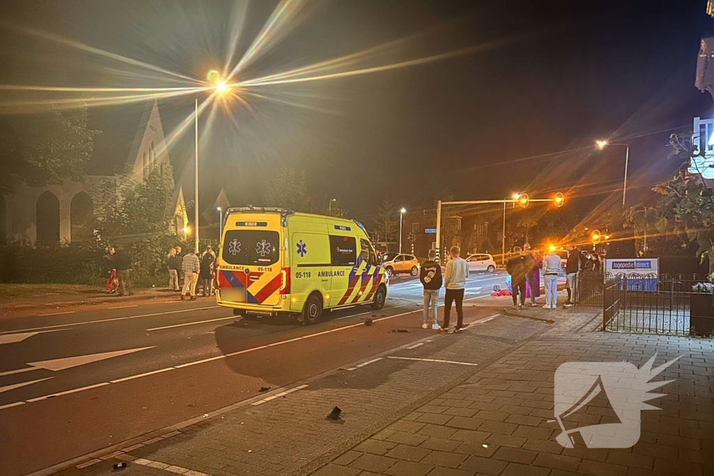 Scooterrijder gewond bij harde botsing met auto