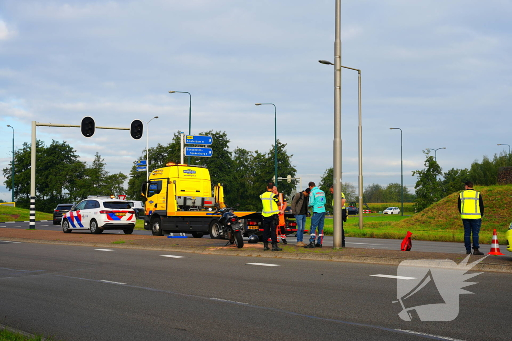 Motorrijder gewond na ongeval op provinciale weg