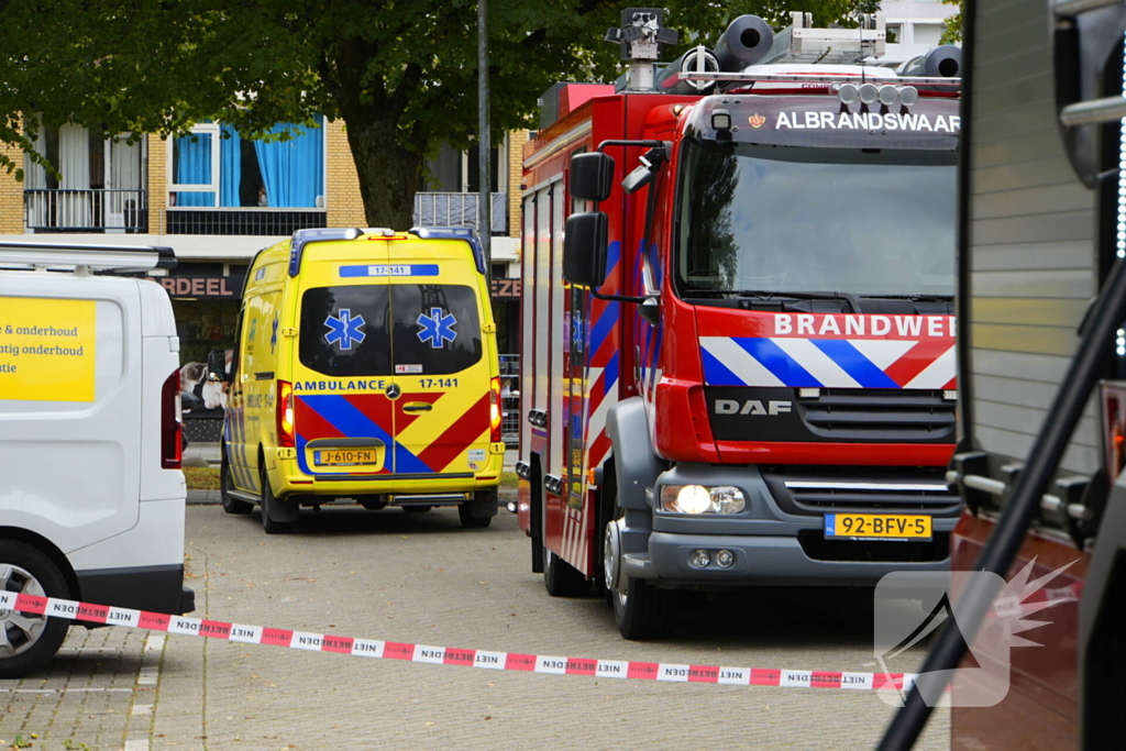 Brandweer zet extra middelen in bij brand in flat