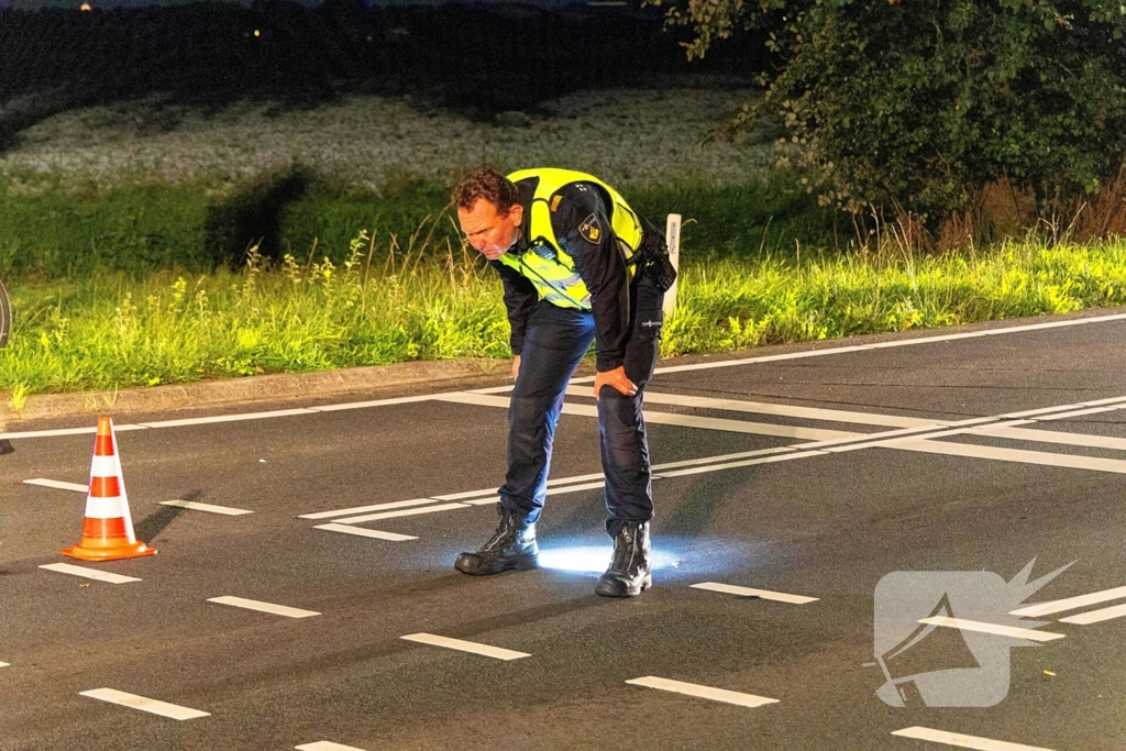 Fietser overlijd na botsing met auto