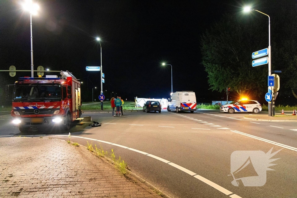 Fietser overlijd na botsing met auto