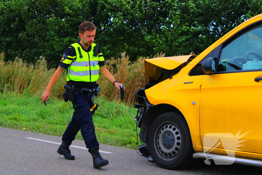 Buurtbus en bezorgbus klappen op elkaar