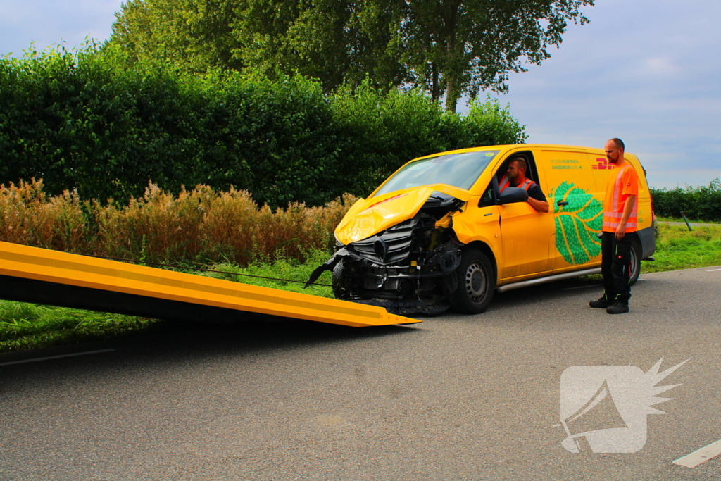 Buurtbus en bezorgbus klappen op elkaar