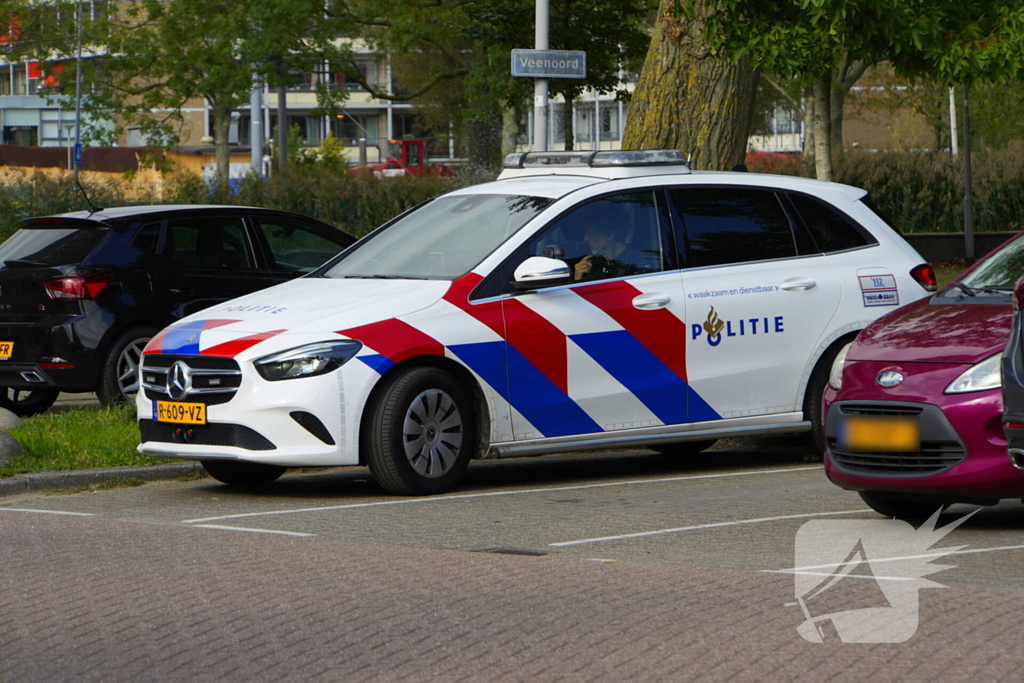 Politie onderzoekt vuurwapenmelding op School