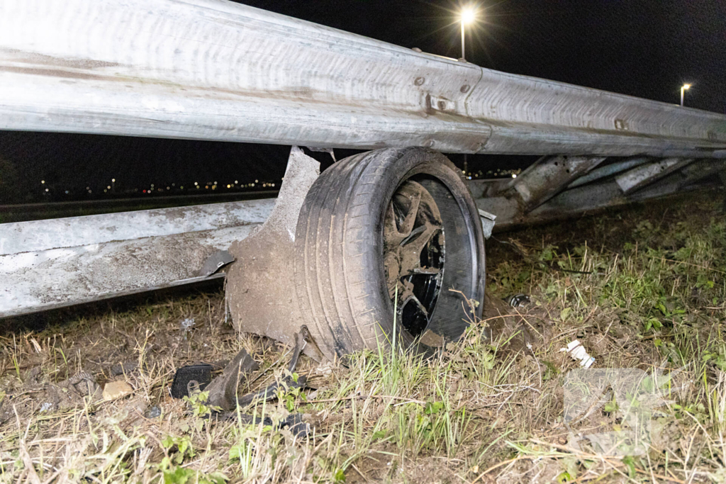 Peperdure Porsche total-loss na aanrijding