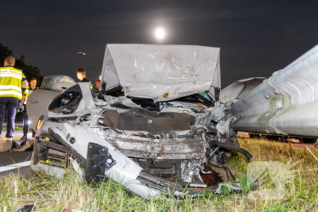 Peperdure Porsche total-loss na aanrijding