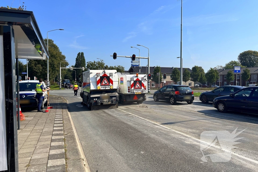 Verloren lading grind zorgt voor verkeersoverlast