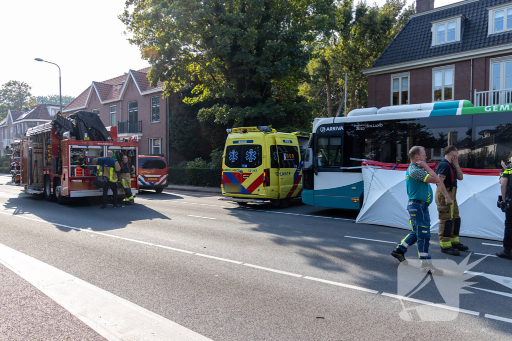 Fietser geschept door lijnbus