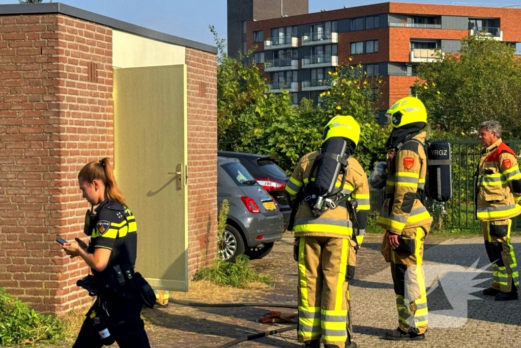 Brand in bijgebouw snel onder controle