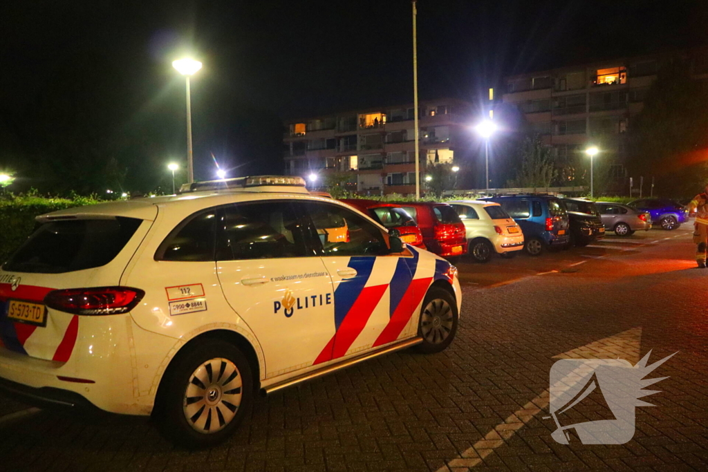 Brandweer verricht metingen in appartement