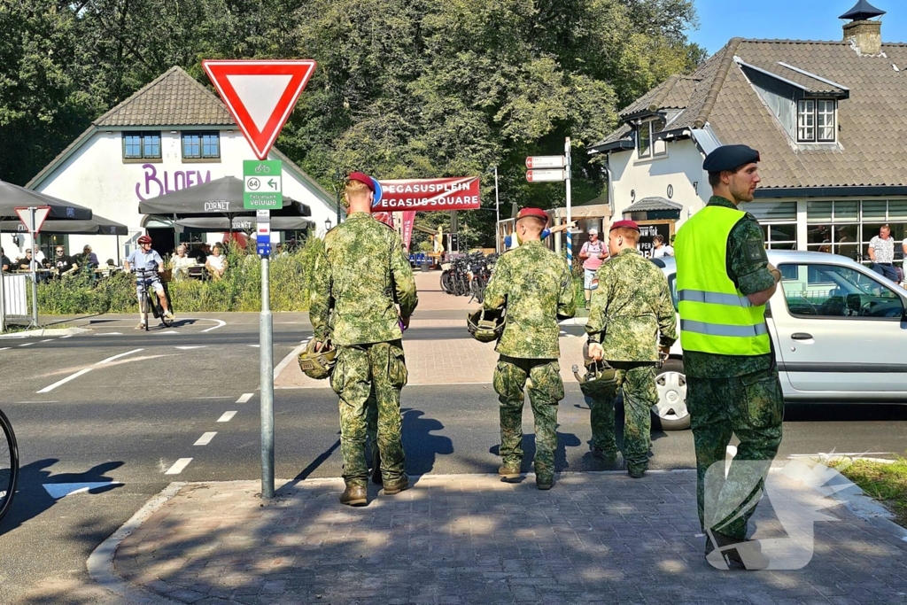 Parachutist zwaargewond bij ongeval op evenemententerrein