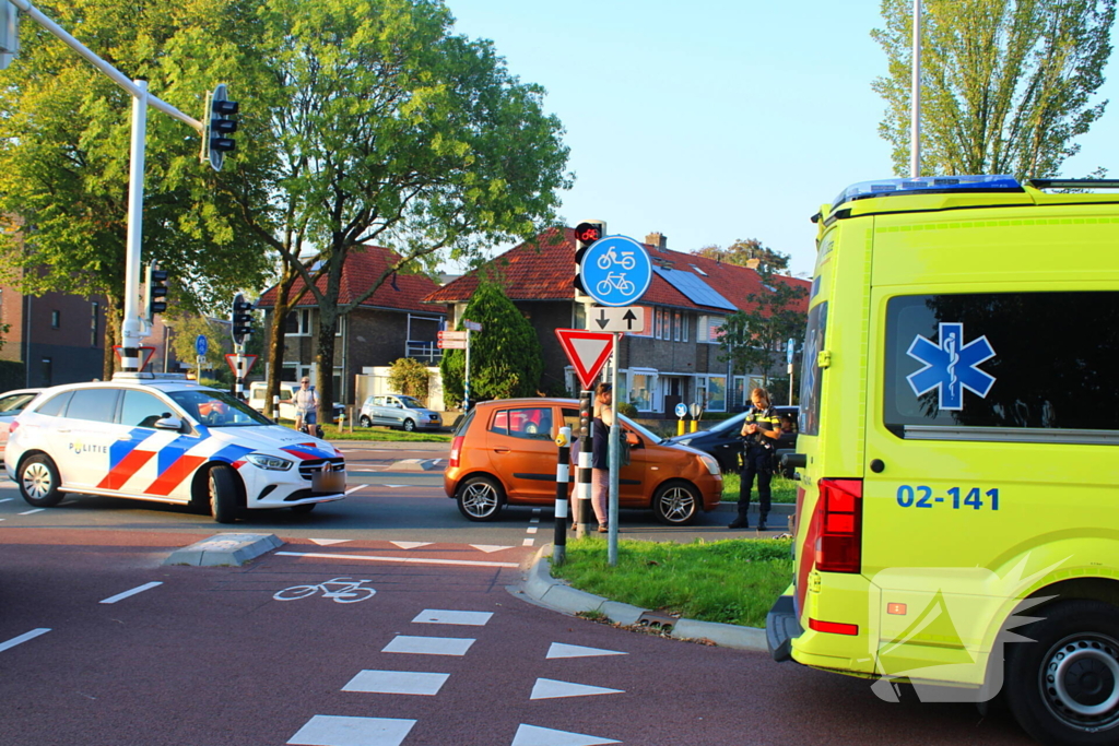 Scooter aangereden door personenauto