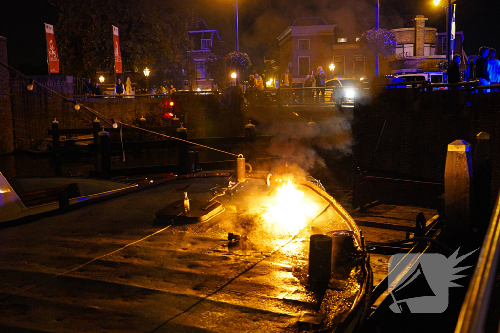 Brand op boot snel gedoofd