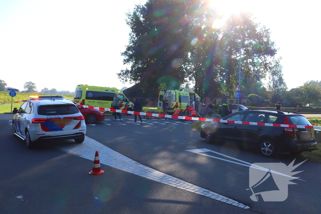 Wielrenner geschept door auto, traumateam ingezet