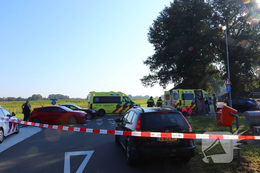 Wielrenner geschept door auto, traumateam ingezet