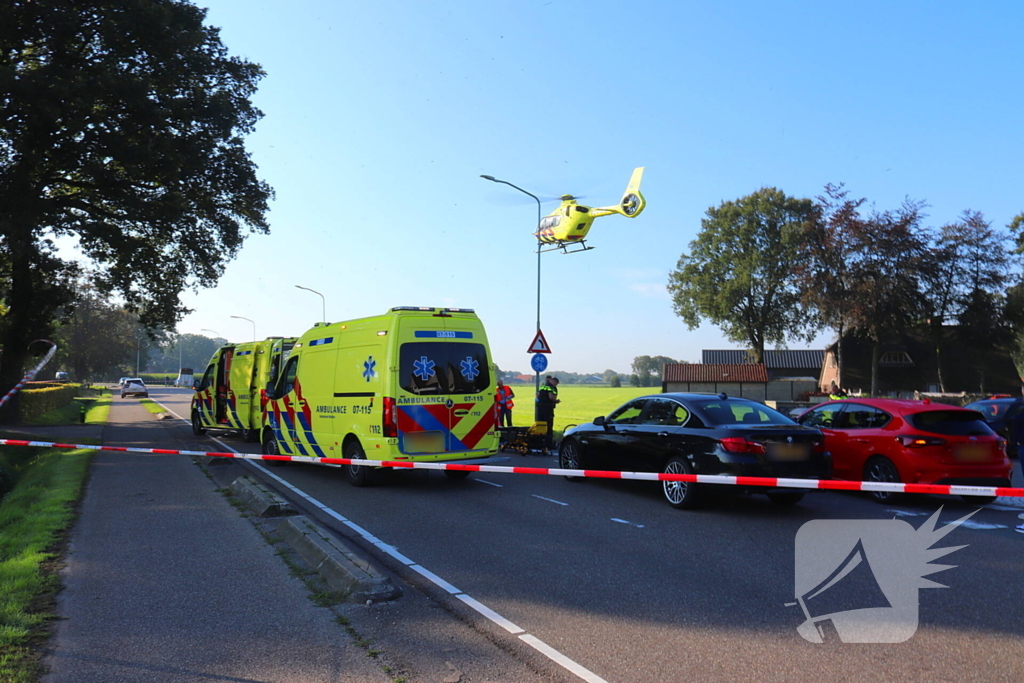 Wielrenner geschept door auto, traumateam ingezet