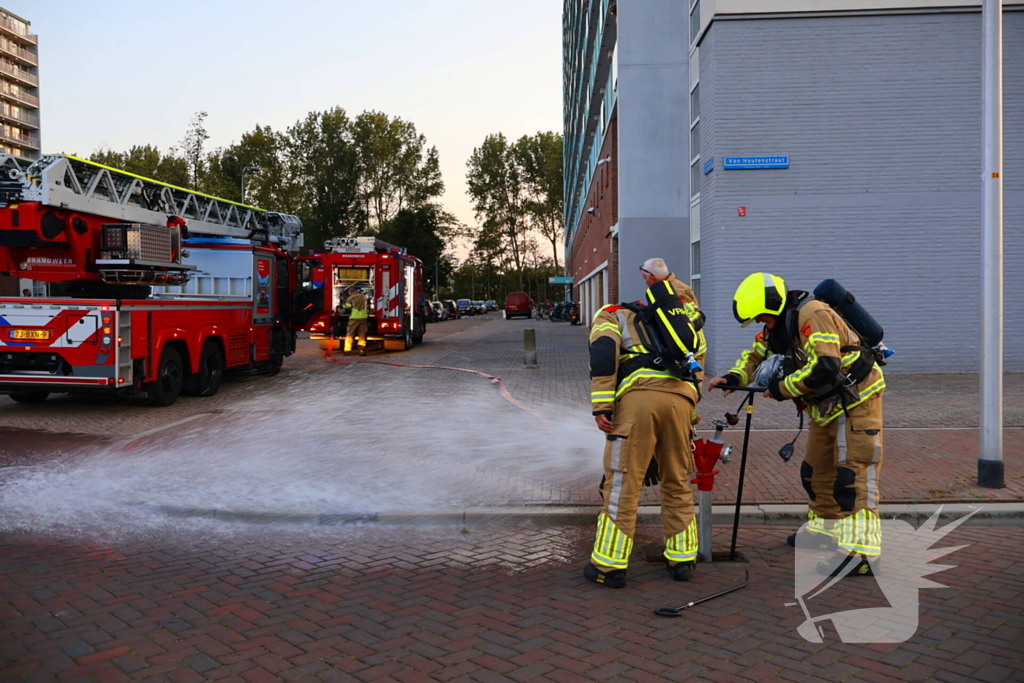 Barbecue op balkon zorgt voor inzet brandweer