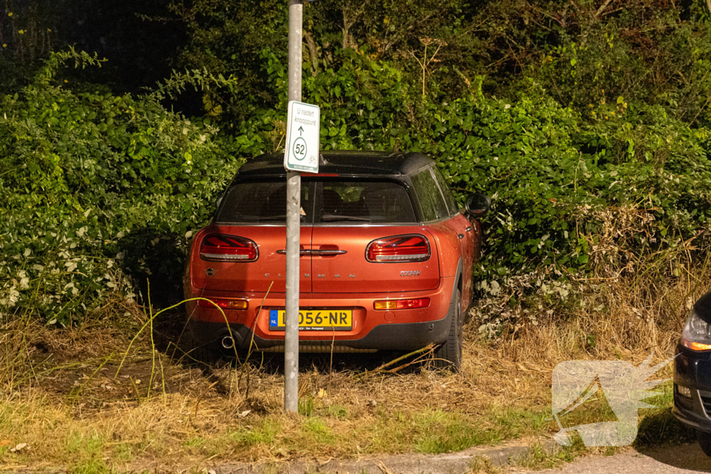 Minderjarige botst met personenauto tijdens joyride