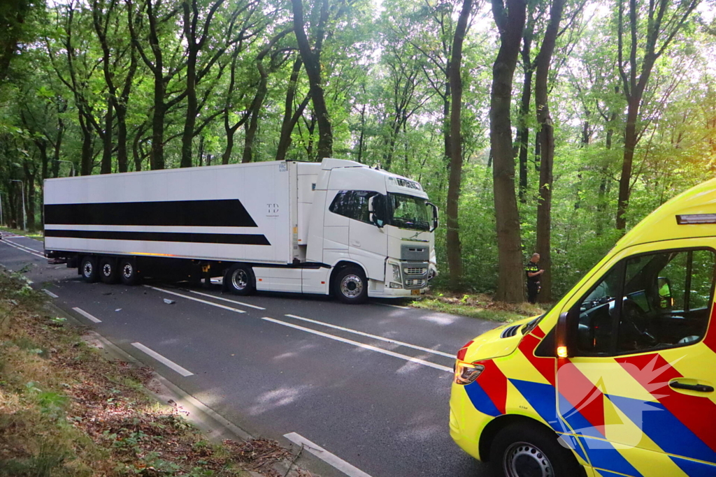 Ernstig ongeval tussen vrachtwagen en personenauto