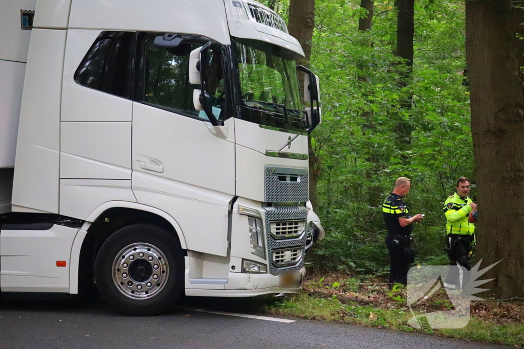 Ernstig ongeval tussen vrachtwagen en personenauto