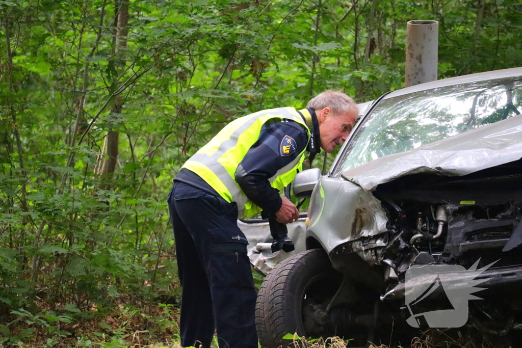 Ernstig ongeval tussen vrachtwagen en personenauto