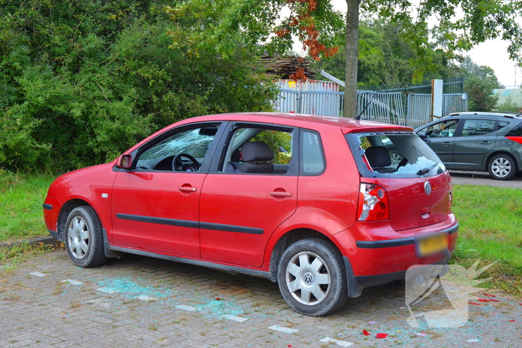 Gesloopte personenwagen aangetroffen