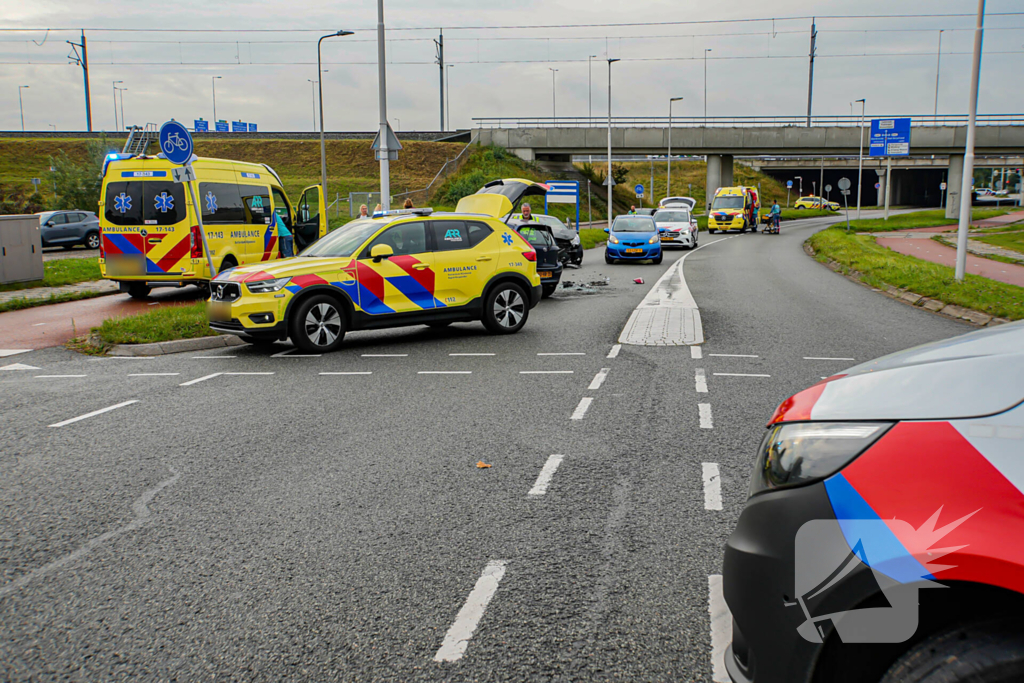 Traumateam ingezet na botsing tussen twee voertuigen