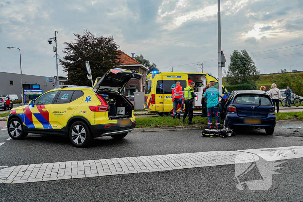 Traumateam ingezet na botsing tussen twee voertuigen